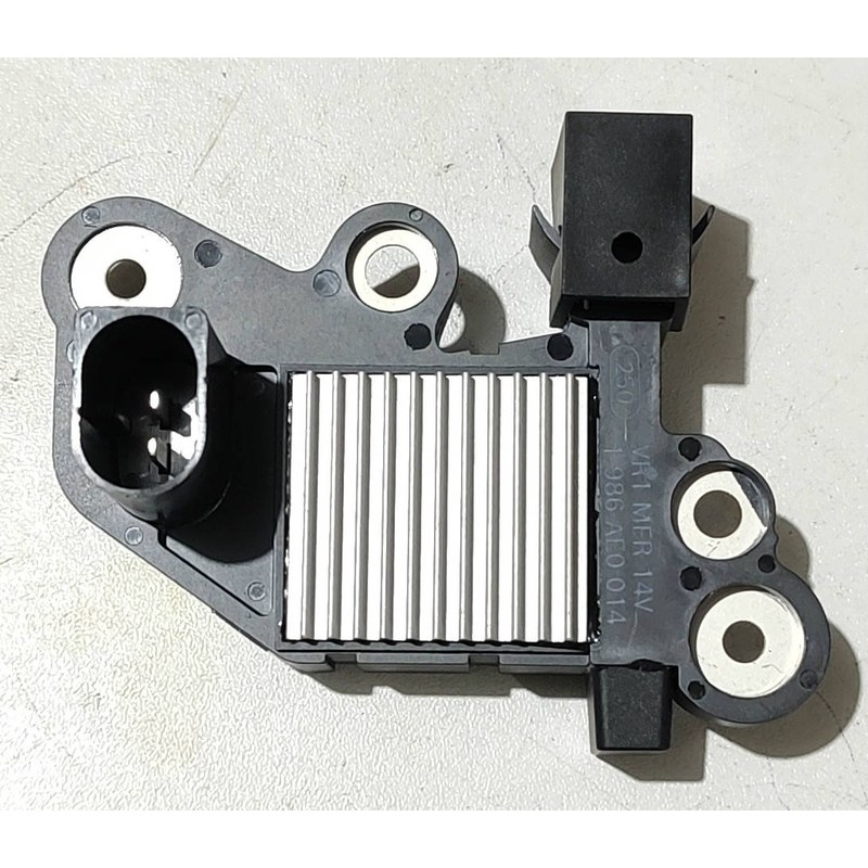 REGULADOR VOLTAGEM - BOSCH - 0272220731-